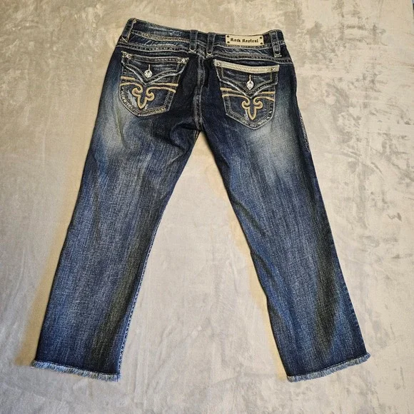 Rock Revival Gwen Capri Women's Raw Hem Flap Pocket Thick Stitch Denim Size 31 - Picture 3 of 11